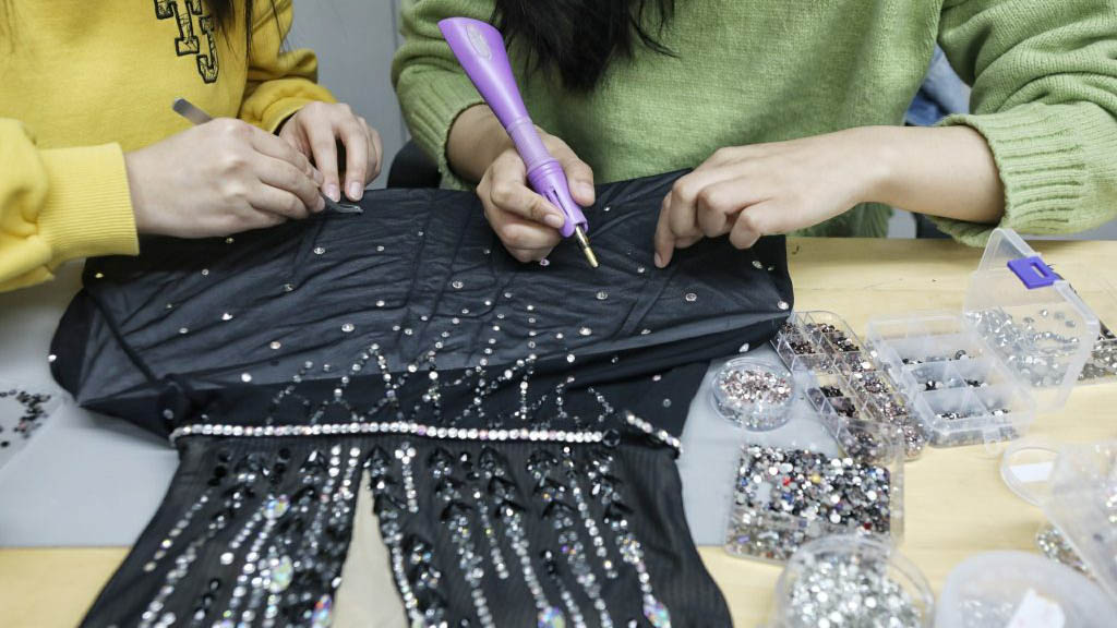 A Complete Guide for Apparel Manufacture